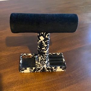 Jewelry holder for bracelets and rings